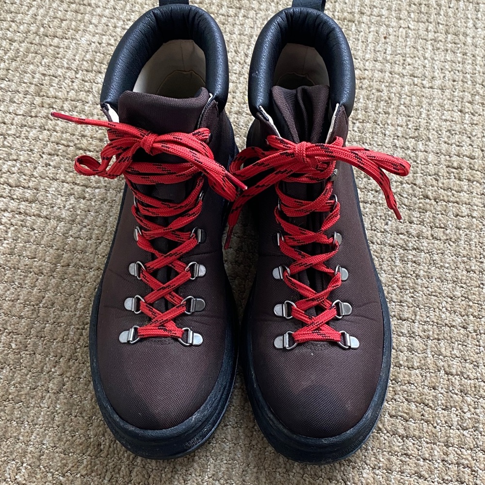 Alice + Whittles  vegan Weekend lace up hiking Boot